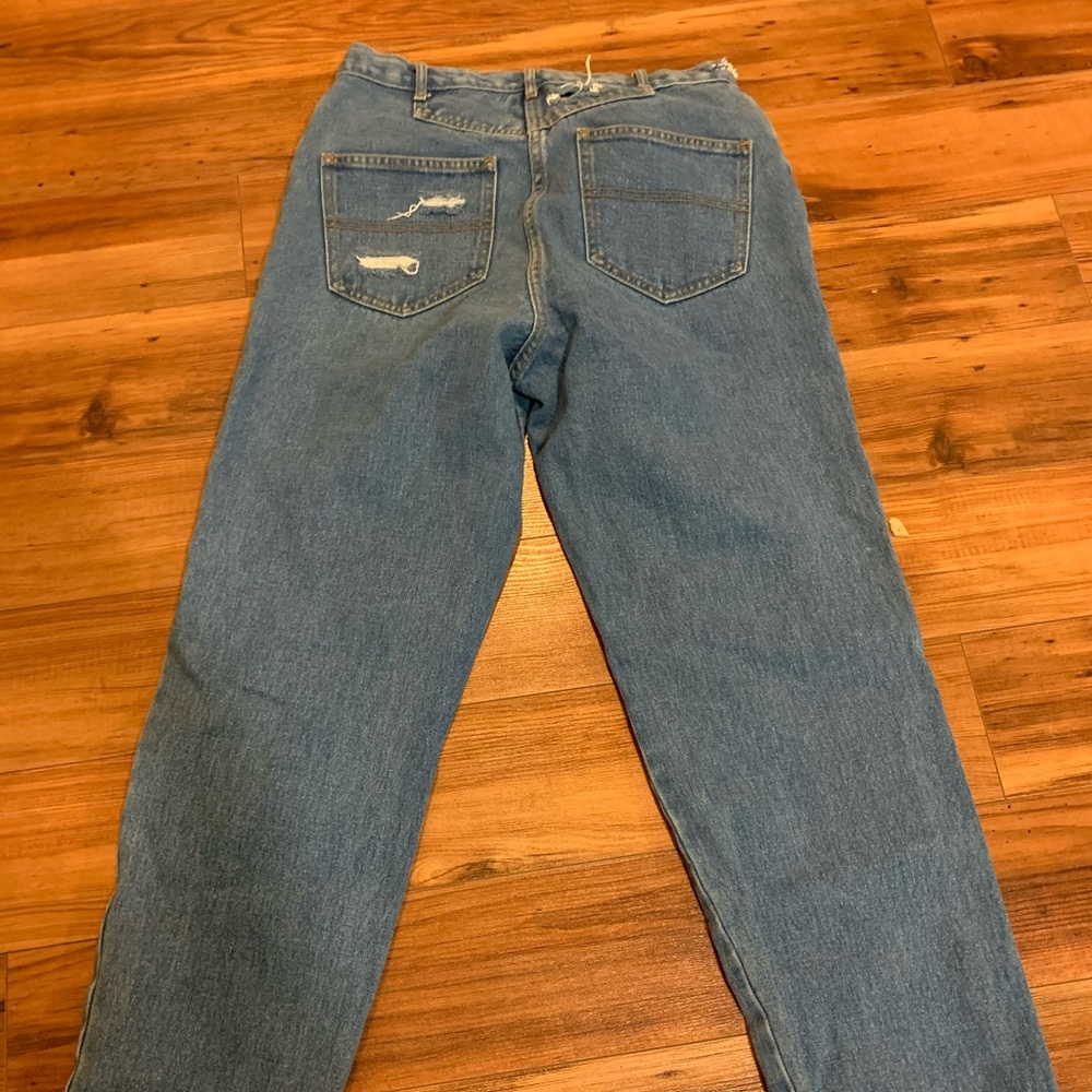 Hand-painted and ripped mom jeans - Picture 3 of 4